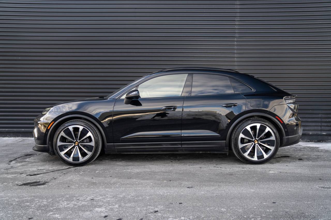 Certified 2024 Porsche Macan Base with VIN WP1AA2XA9RL002140 for sale in Lawrence Township, NJ