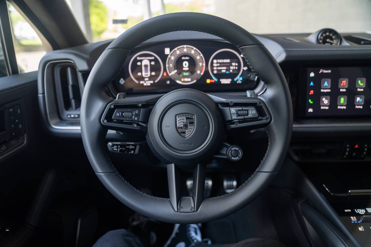 2025 Porsche Cayenne Coup Turbo E-Hybrid - Photo 13