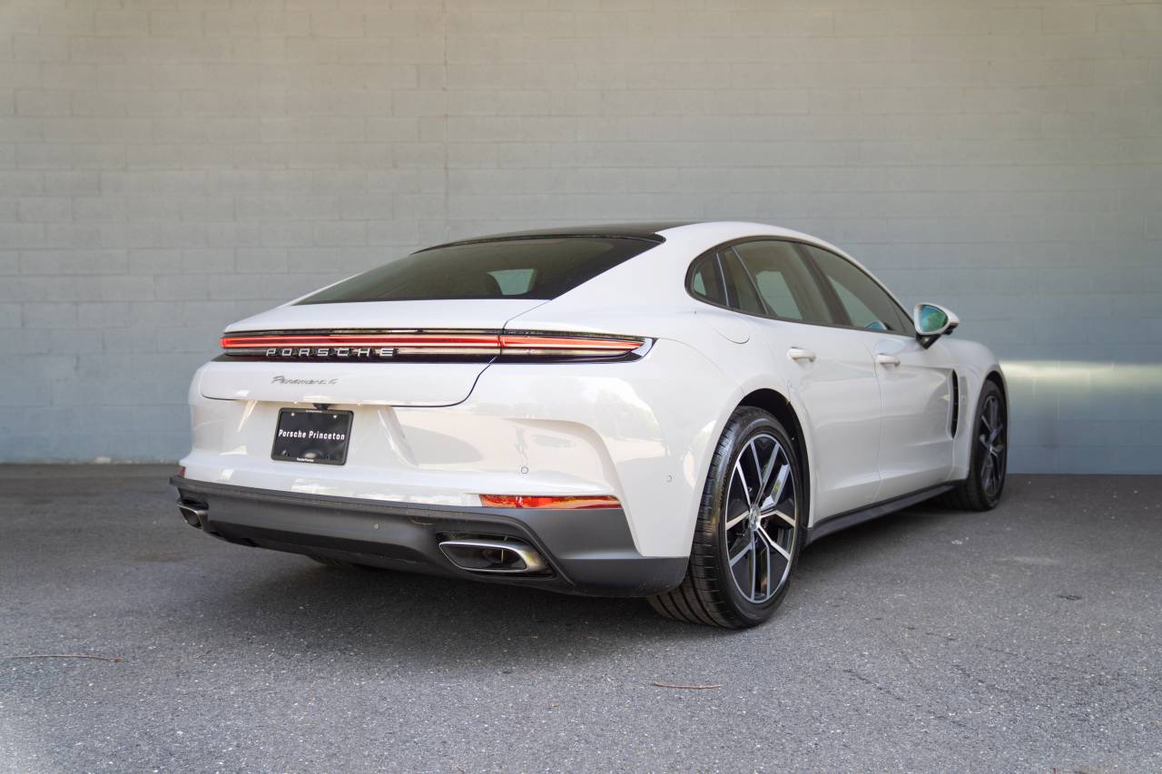 2026 Porsche Panamera Base - Photo 12