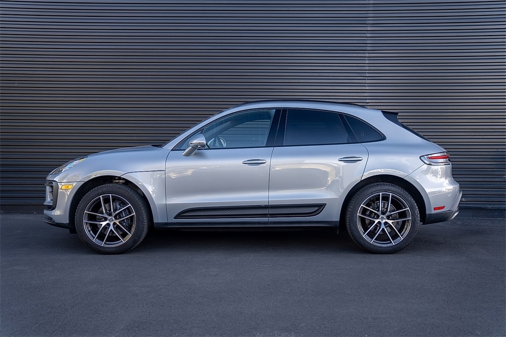 Used 2025 Porsche Macan  SUV