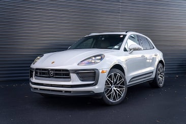 2025 Porsche Macan SUV