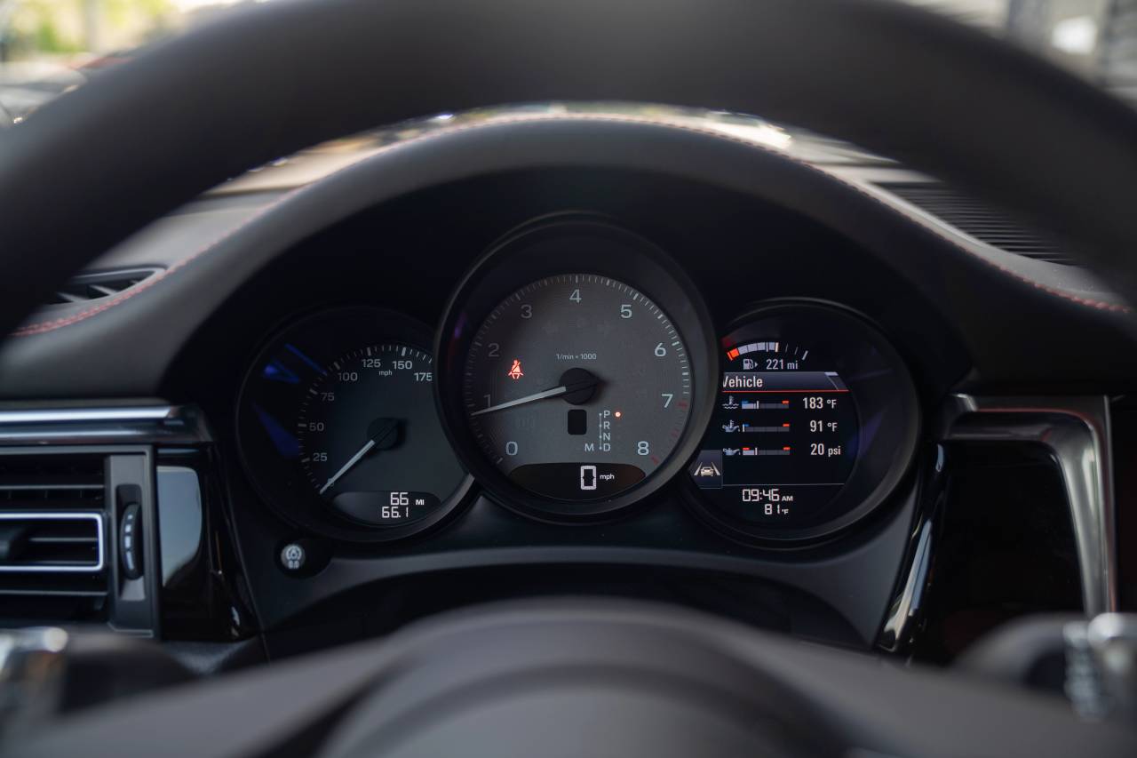 2026 Porsche Macan S - Photo 16