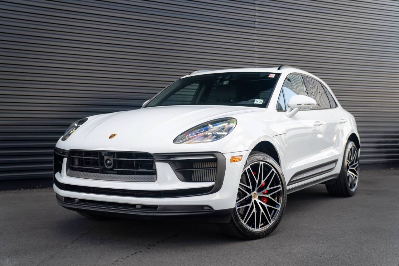 2026 Porsche Macan S's photo