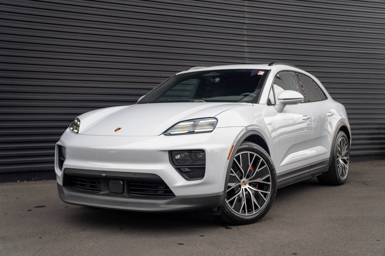 2025 Porsche Macan