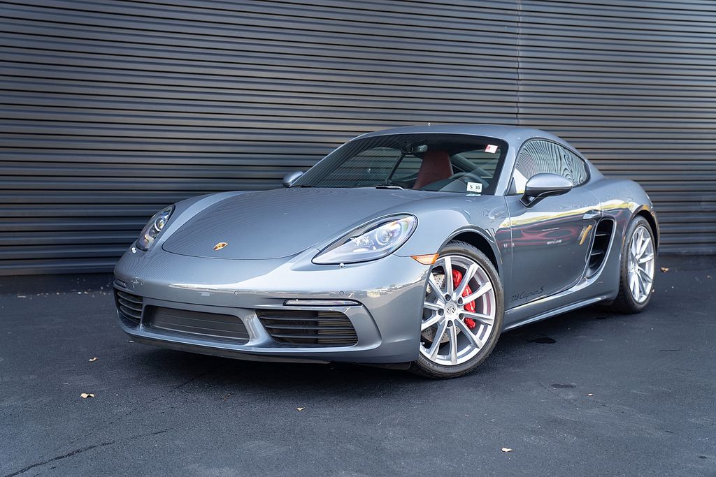 2025 Porsche 718 Cayman
