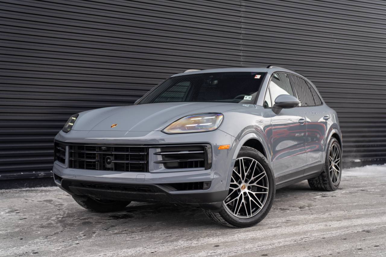 2025 Porsche Cayenne Base