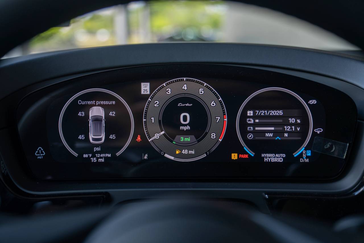 2025 Porsche Cayenne Coup Turbo E-Hybrid - Photo 17