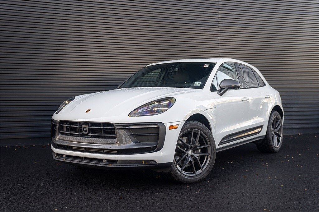 Certified 2024 Porsche Macan  SUV