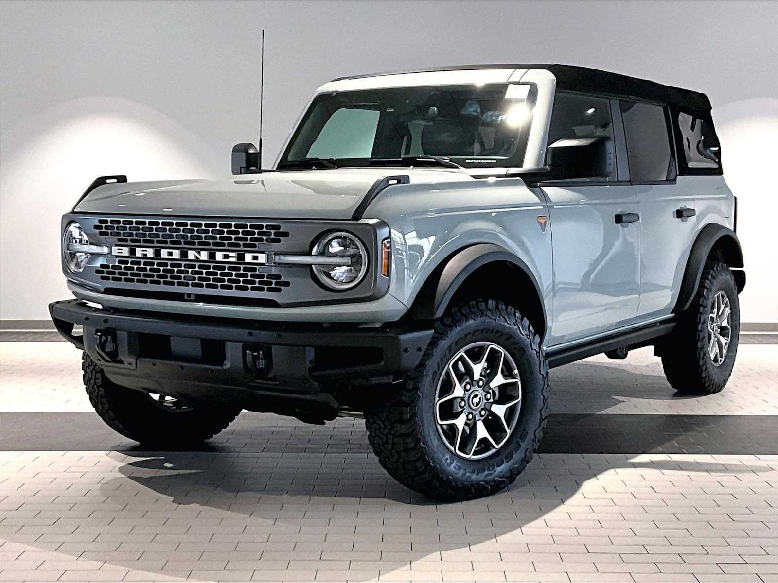 2024 Ford Bronco 4-Door Badlands's photo