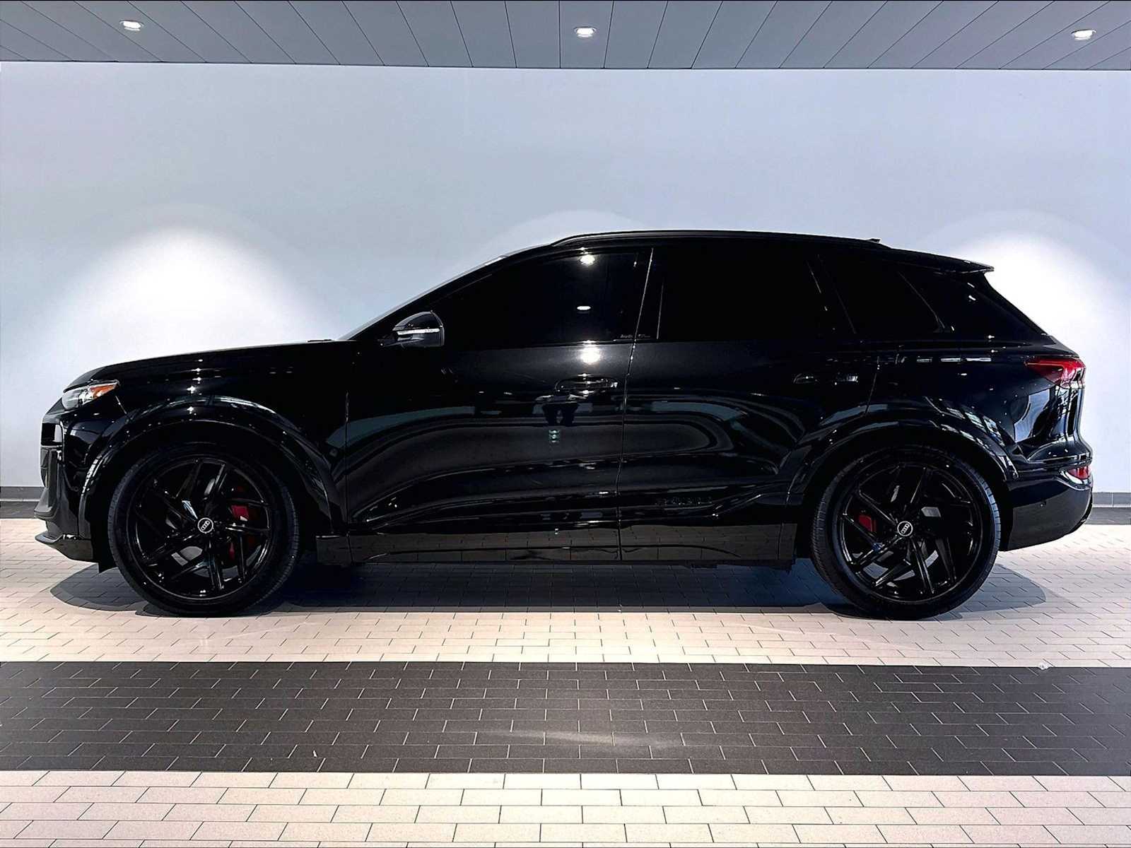 Used 2025 Audi SQ6 e-tron Prestige with VIN WA135BGF0SA032734 for sale in Sacramento, CA