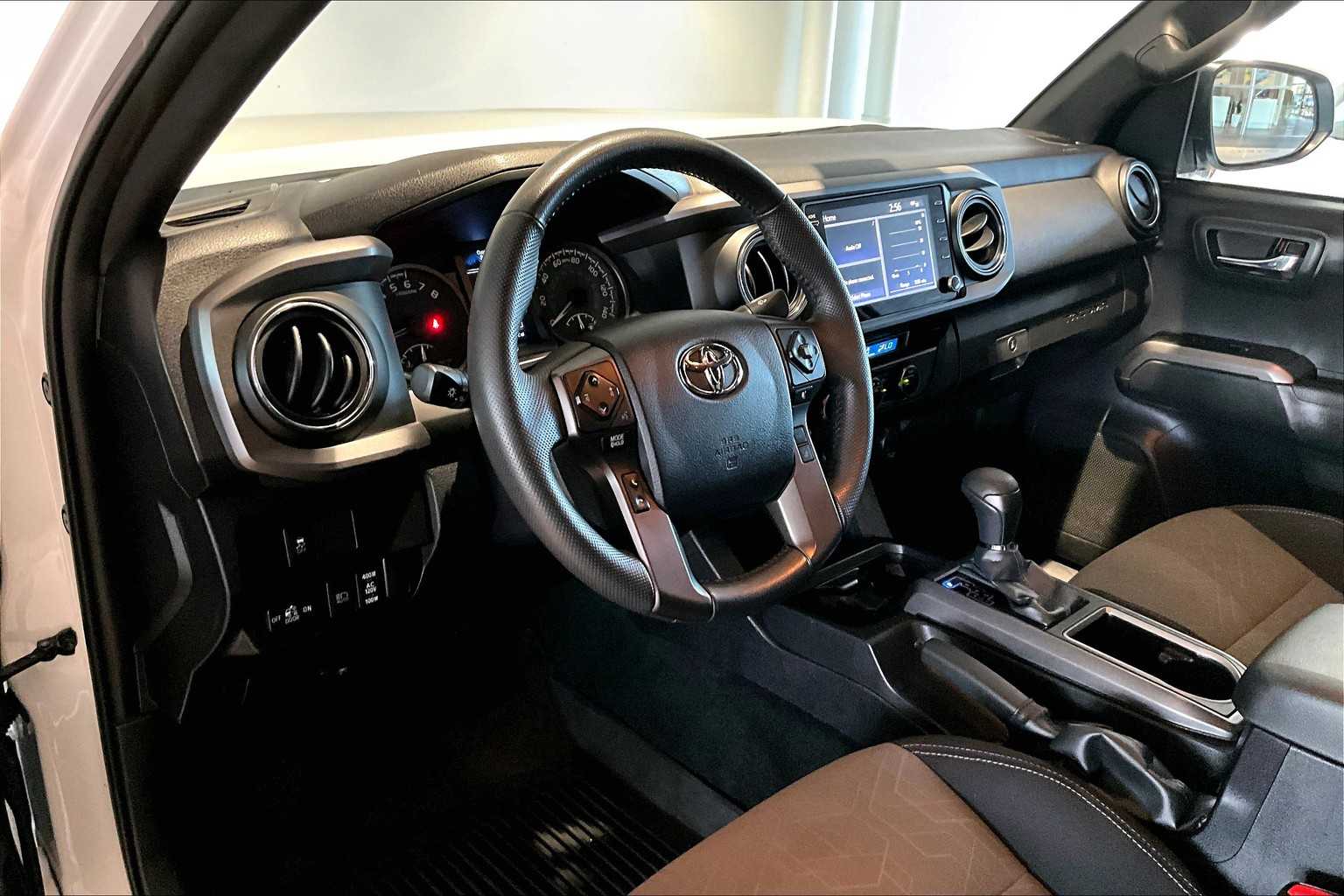 2023 Toyota Tacoma TRD Double Cab V6 photo 4