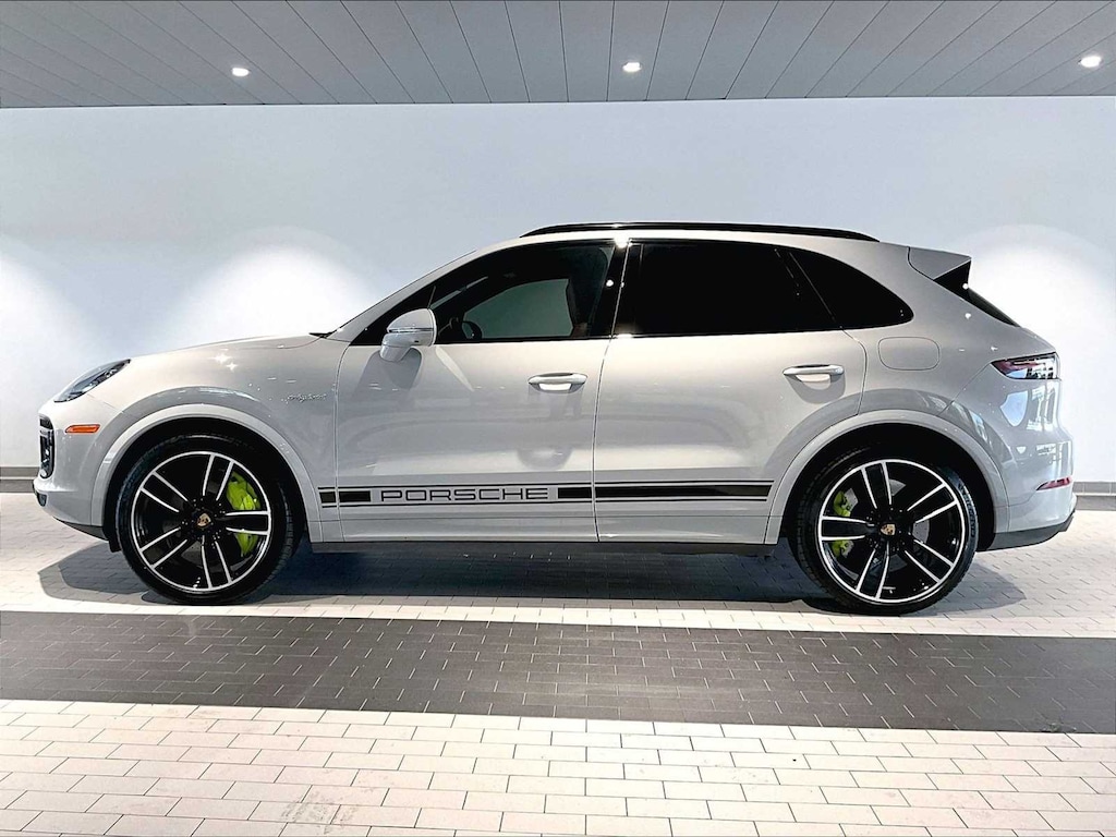 Certified 2023 Porsche Cayenne Turbo S E-Hybrid AWD SUV