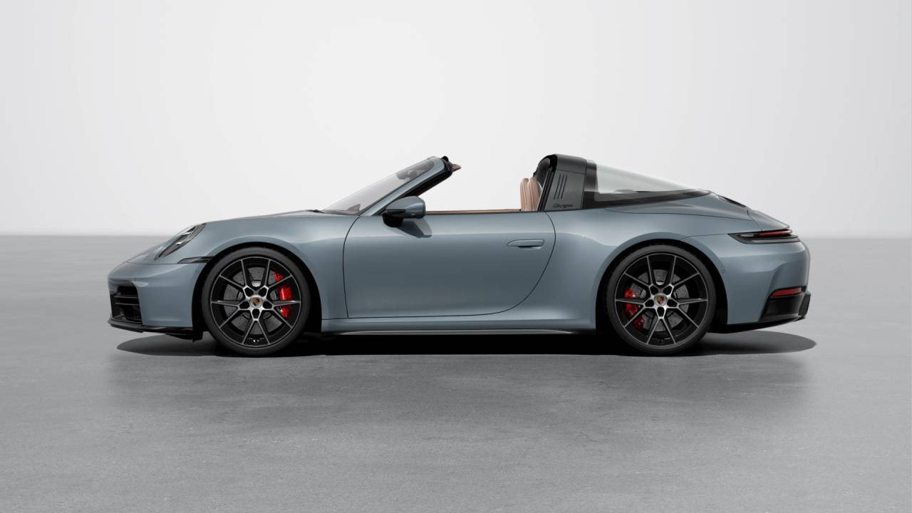 2026 Porsche 911 Targa 4S photo 2