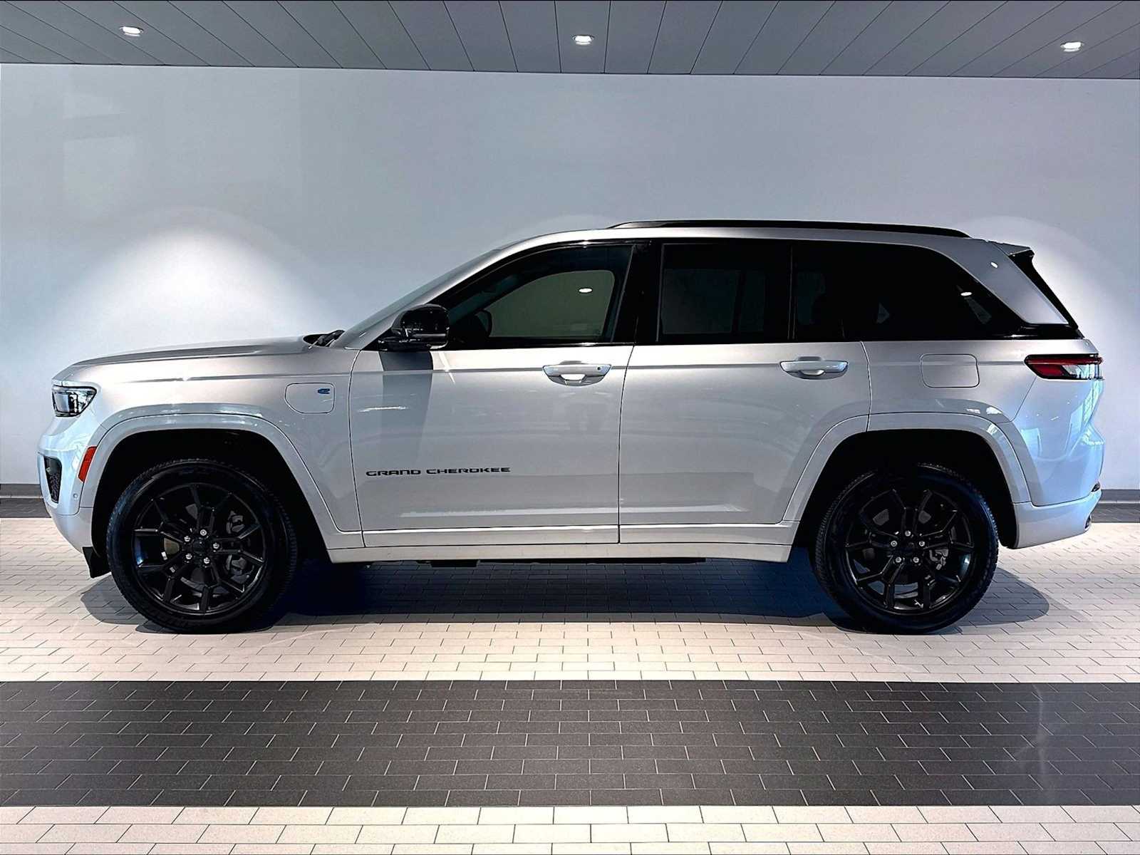 Used 2023 Jeep Grand Cherokee 4xe 30th Anniversary 4x4 SUV