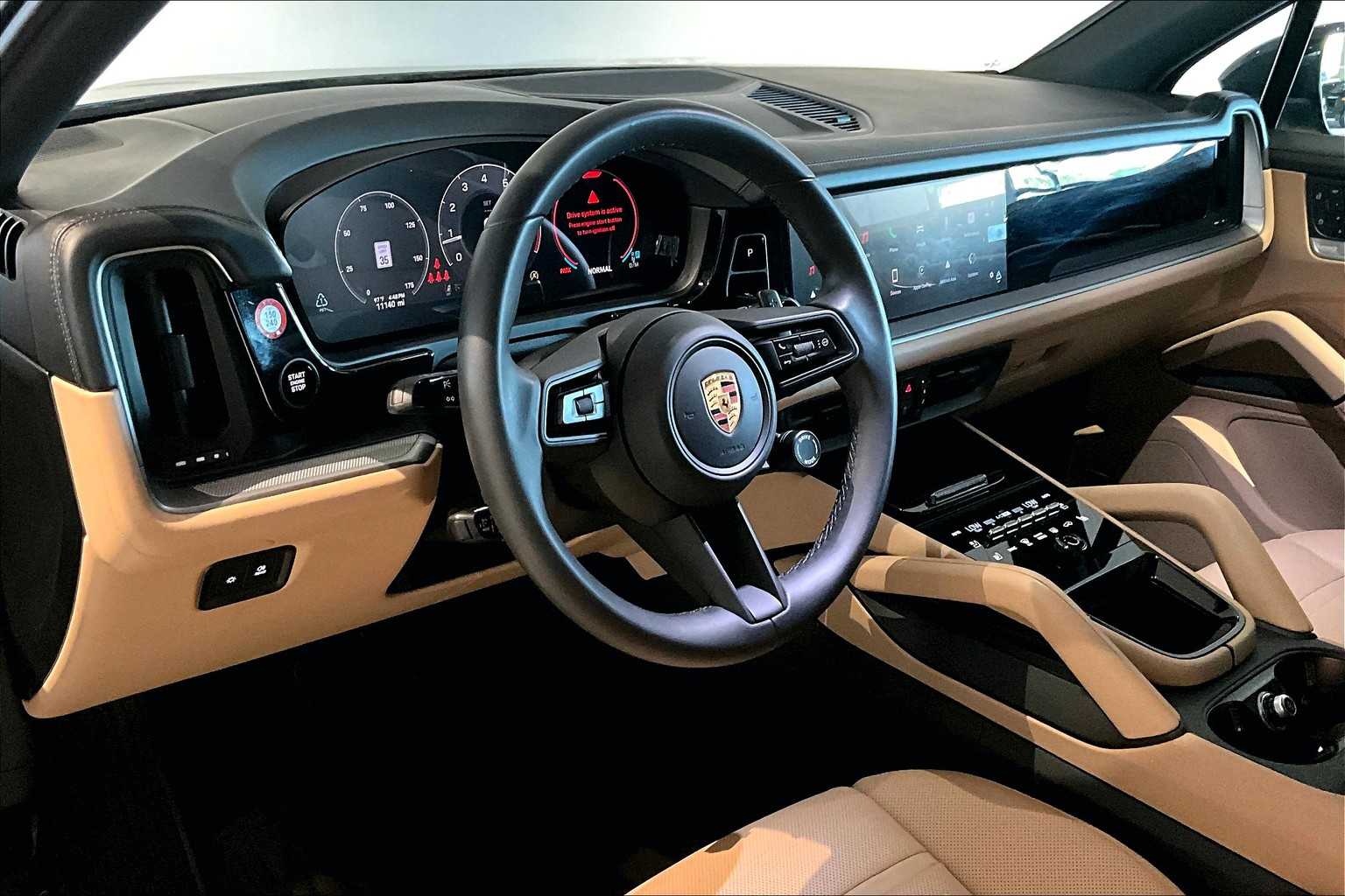 2025 Porsche Cayenne photo 4