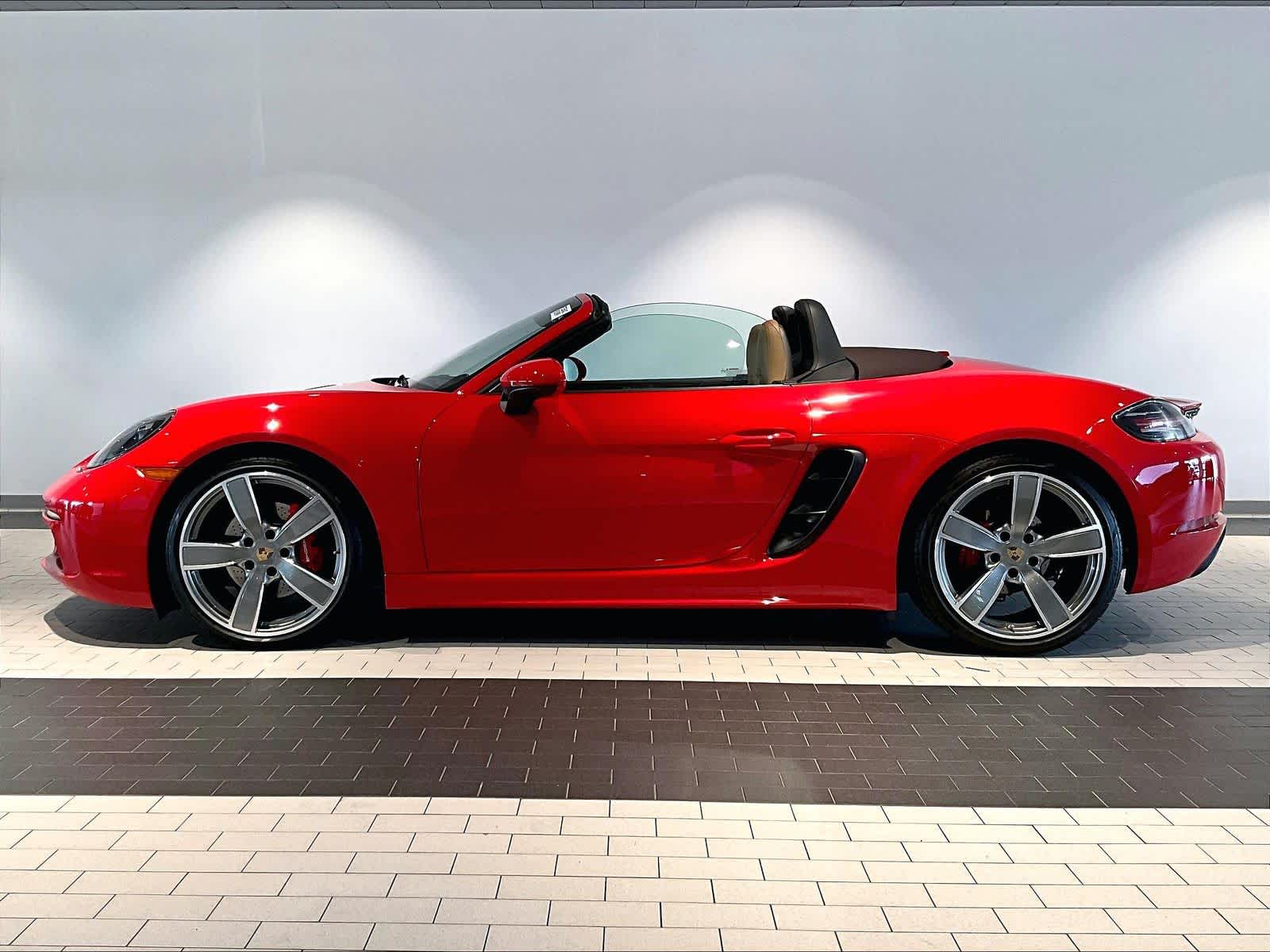 2024 Porsche Boxster S photo 2