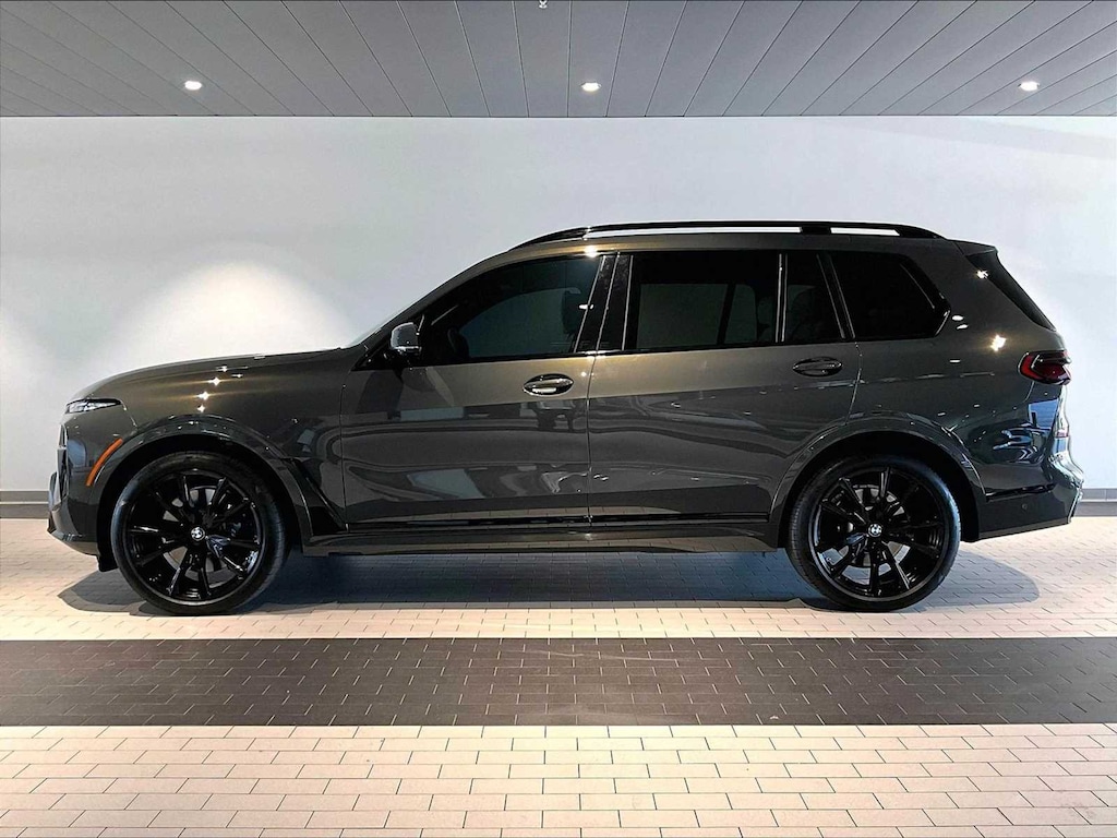 Used 2023 BMW X7 xDrive40i Sports Activity Vehicle SUV