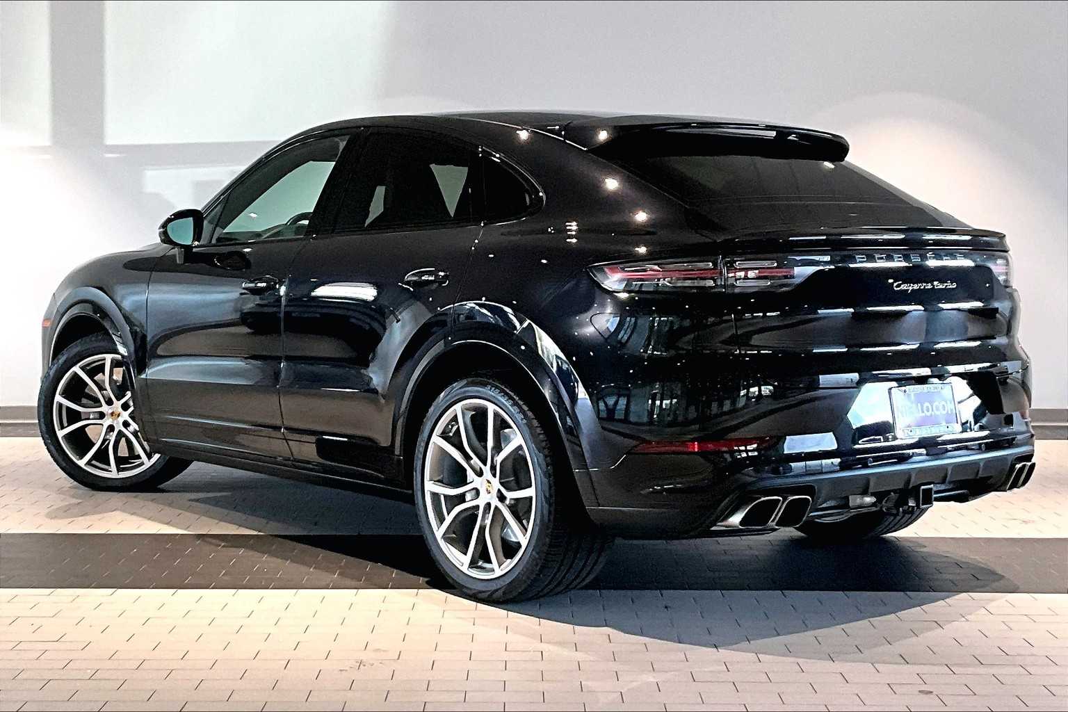 2020 Porsche Cayenne Turbo Coupe photo 3