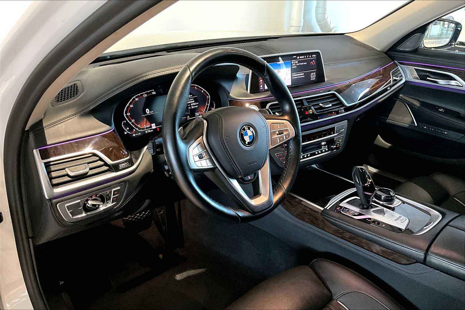 2020 Bmw 750i xDrive Sedan photo 3