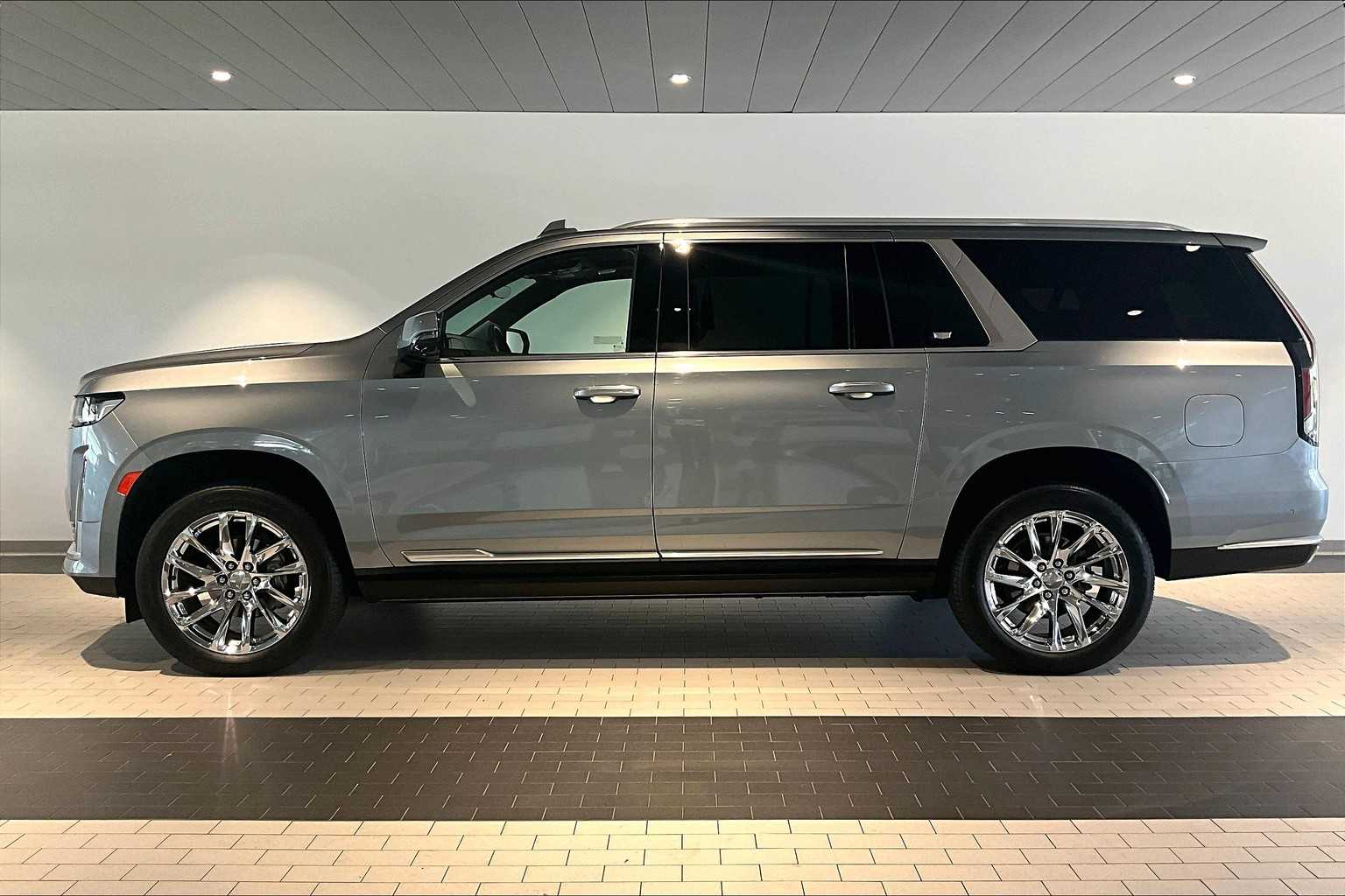 Used 2023 Cadillac Escalade ESV Premium Luxury Platinum with VIN 1GYS4MKL2PR270830 for sale in Sacramento, CA