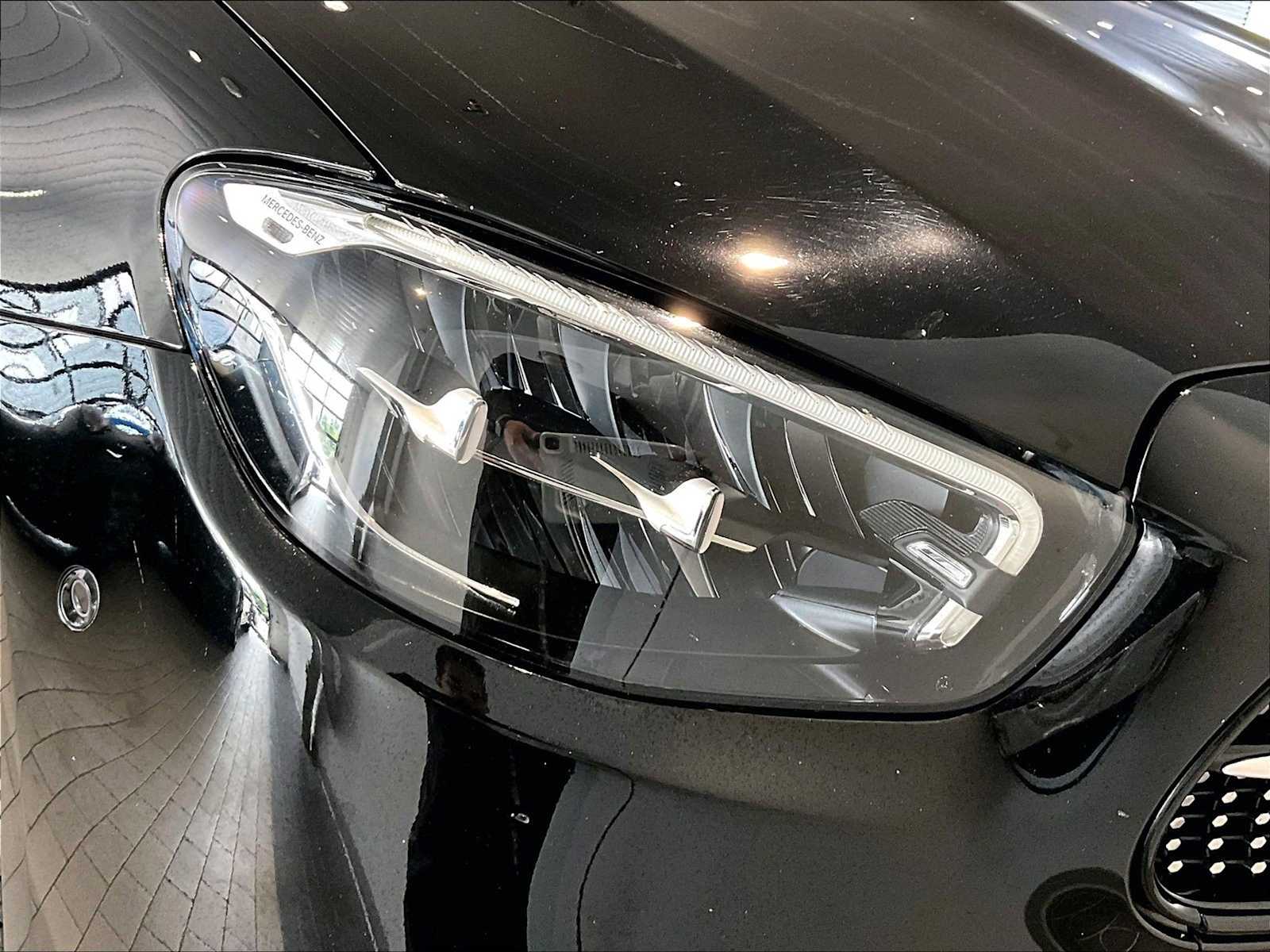 2022 Mercedes-Benz E-Class E350 - Photo 12
