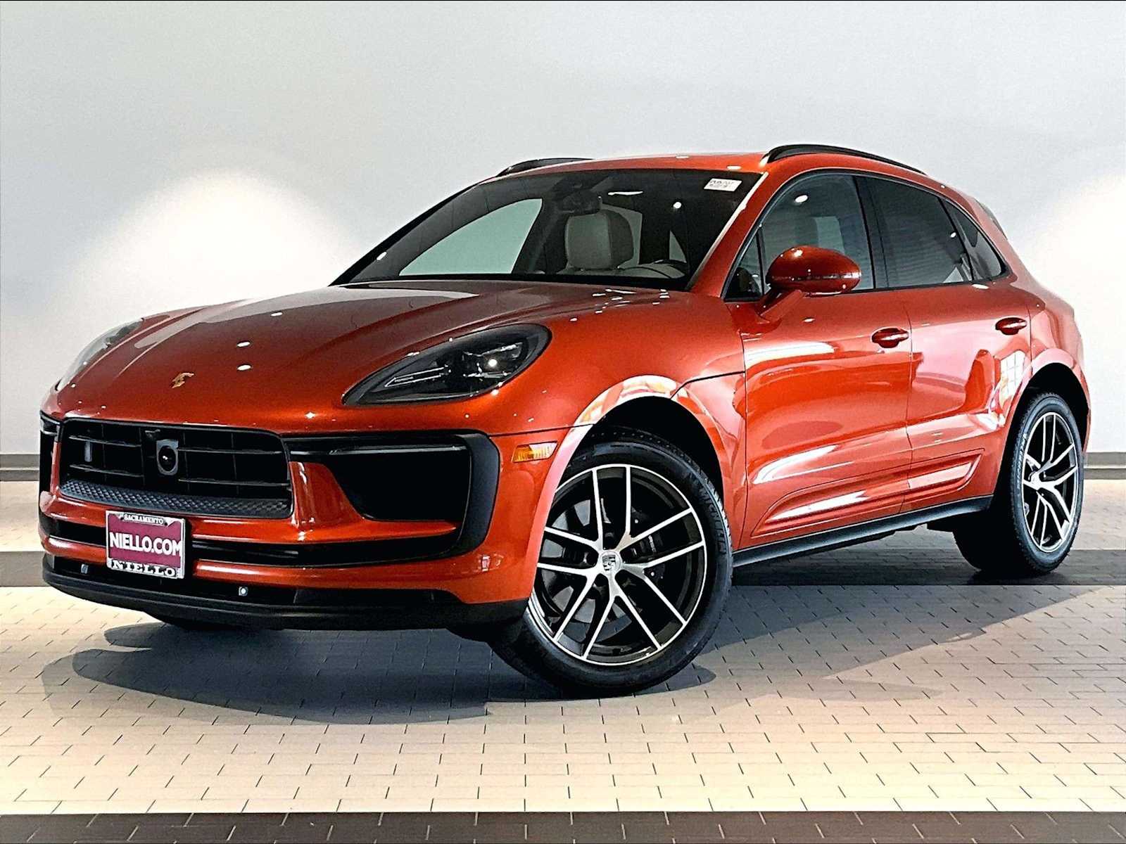 2024 Porsche Macan Base