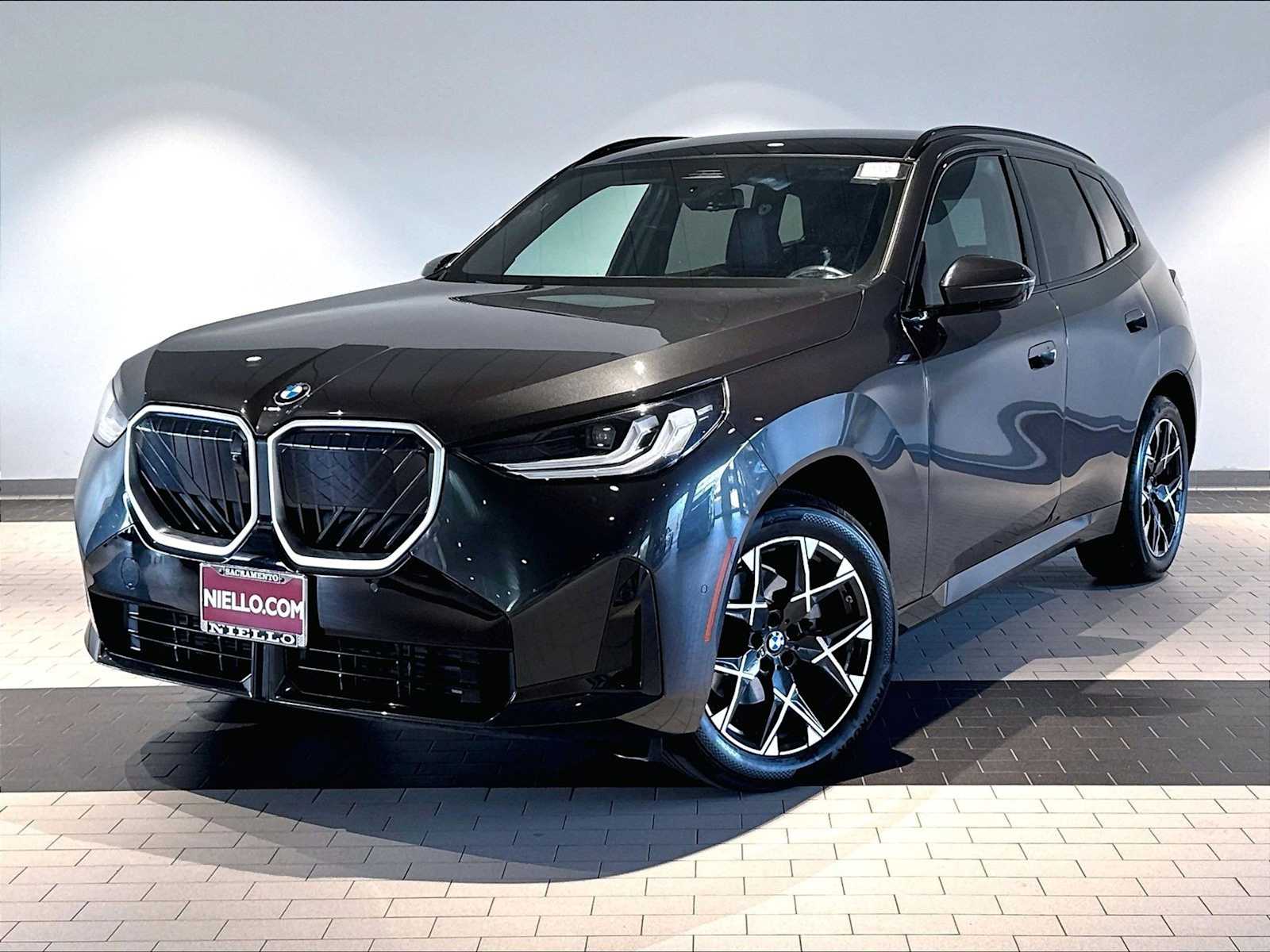 2025 BMW X3 30 XDRIVE's photo