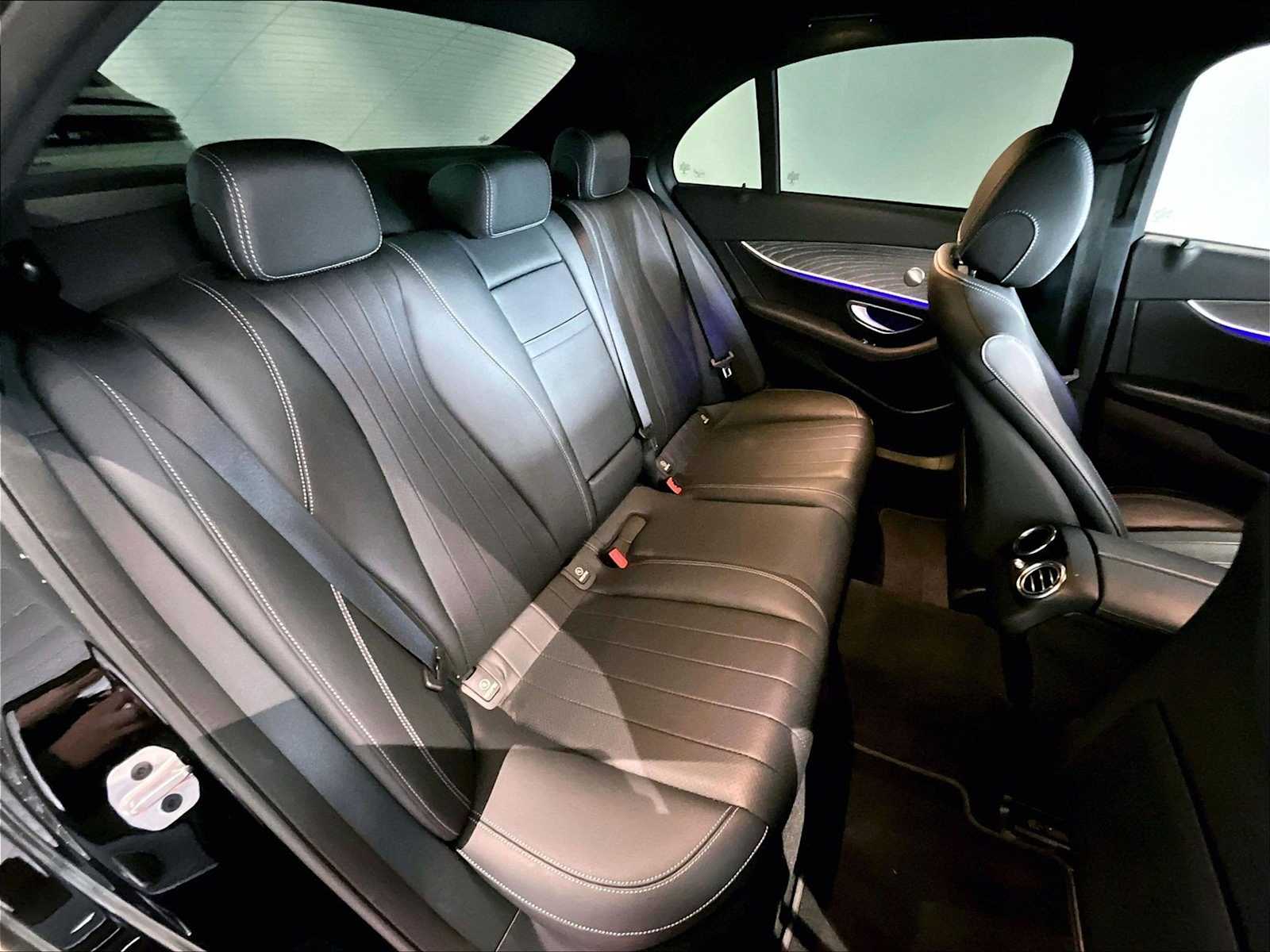 2022 Mercedes-Benz E-Class E350 - Photo 29