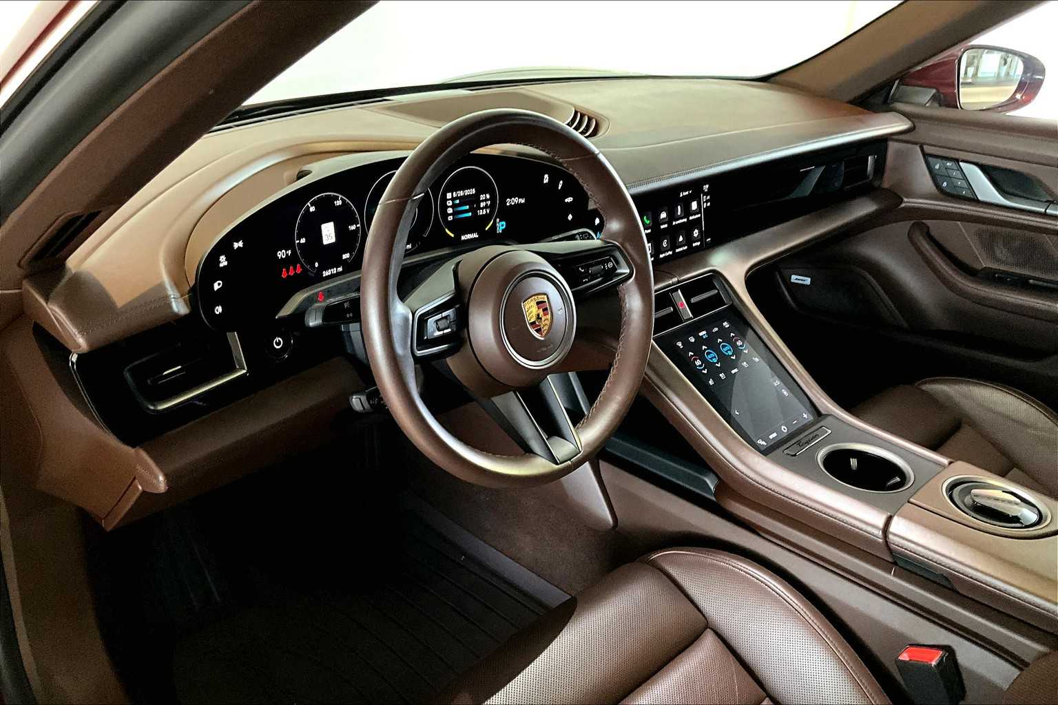 2022 Porsche Taycan 4 Cross Turismo photo 4