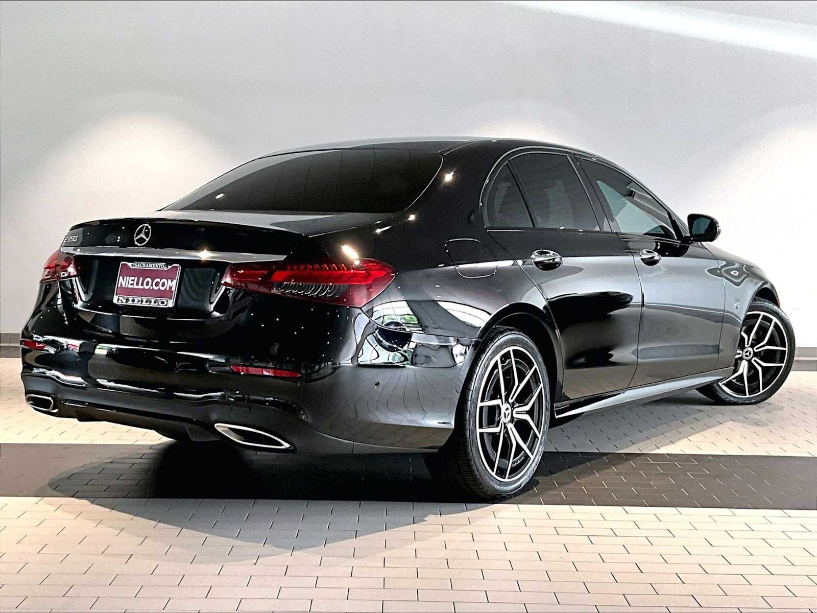 2022 Mercedes-Benz E-Class E350 - Photo 7
