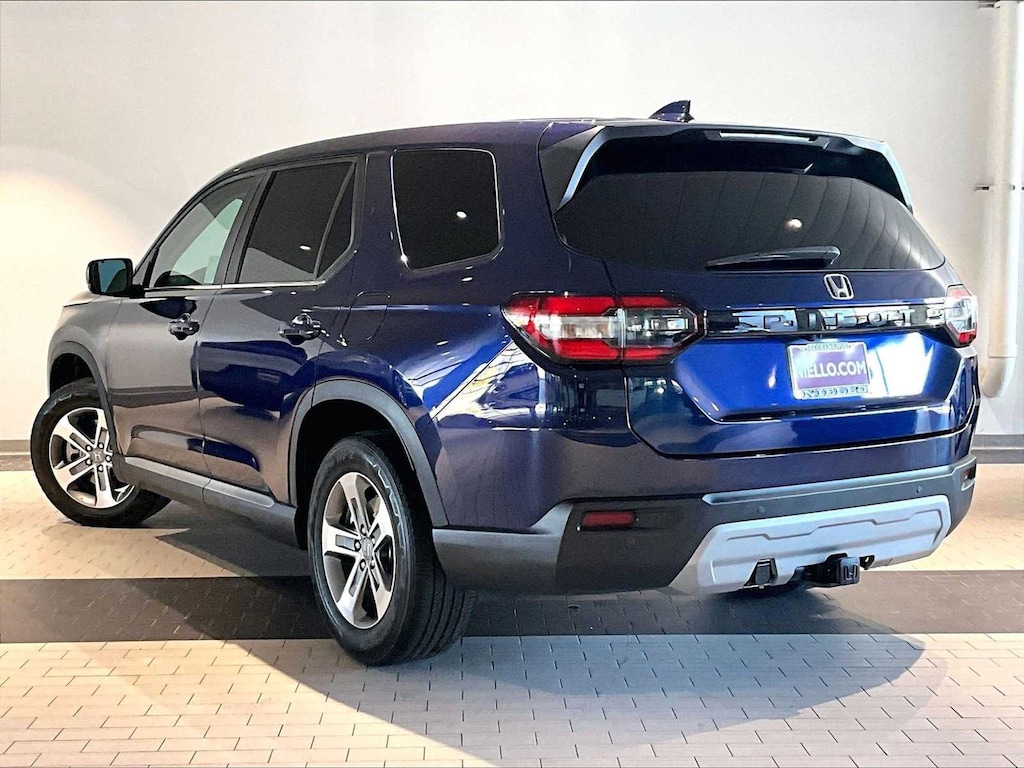 Used 2023 Honda Pilot EX-L 8 Passenger 2WD SUV