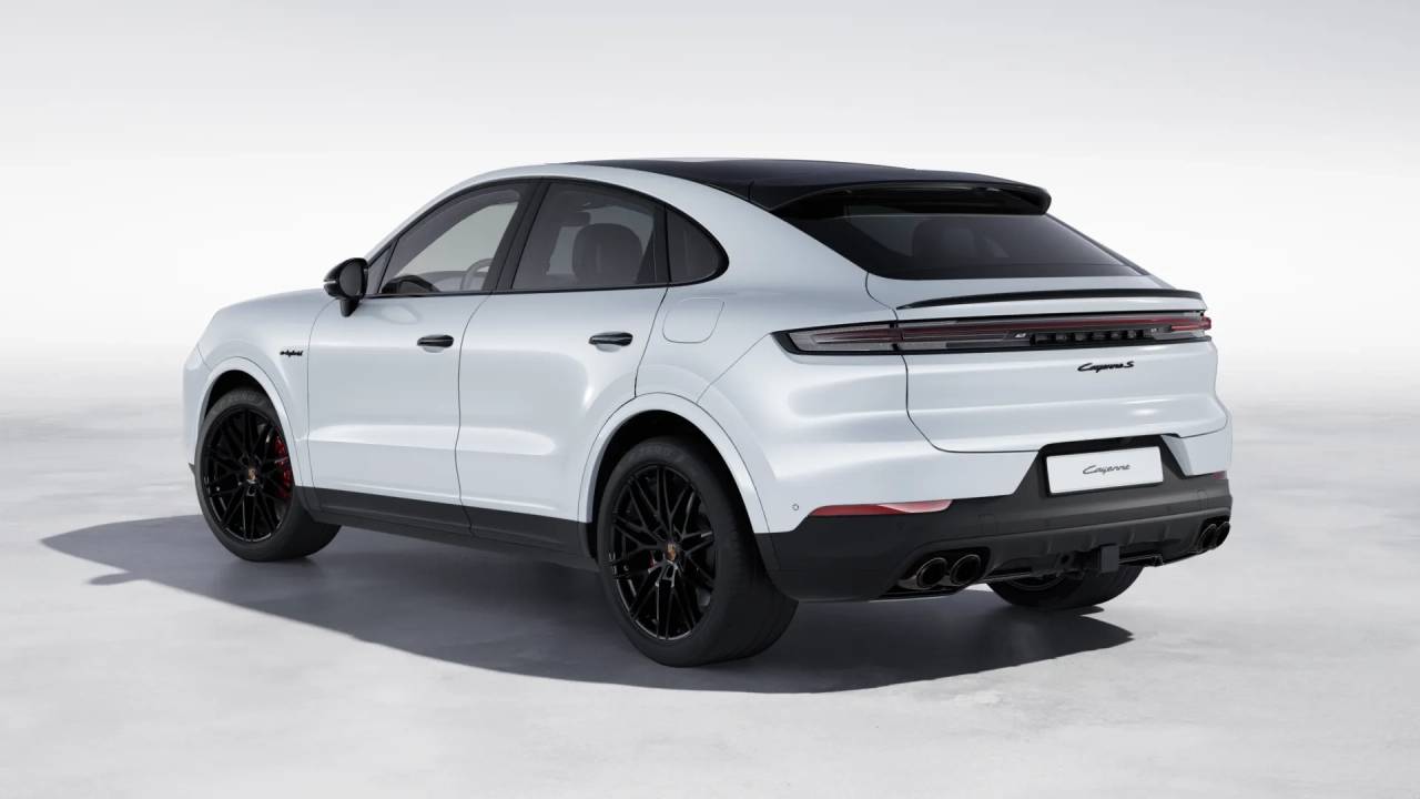 2026 Porsche Cayenne S E-Hybrid Coupe photo 3