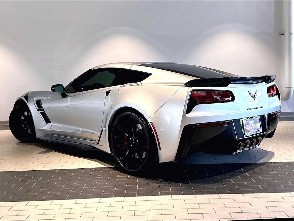 Used 2018 Chevrolet Corvette Grand Sport 2LT 2dr Cpe Coupe