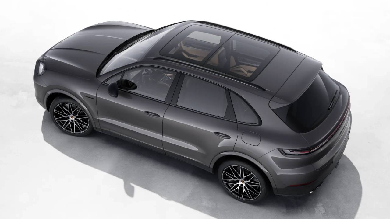 2026 Porsche Cayenne E-Hybrid photo 4