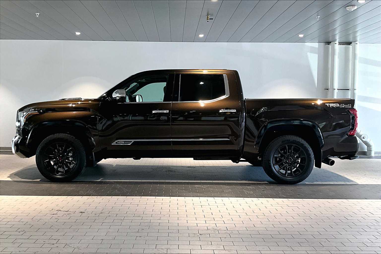 2023 Toyota Tundra 1794 Edition CrewMax photo 2
