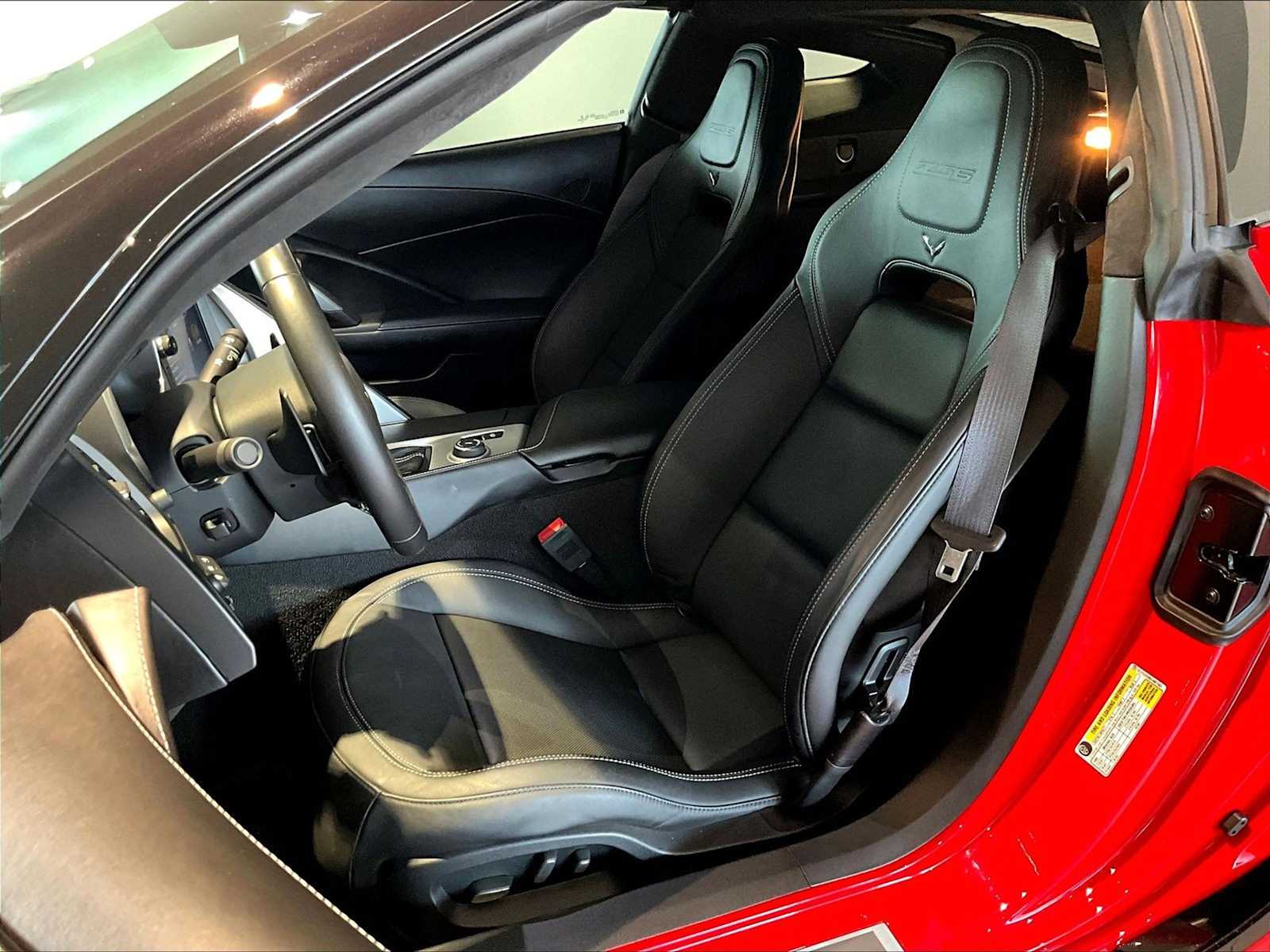 2016 Chevrolet Corvette Z06 3LZ 2dr Cpe photo 4