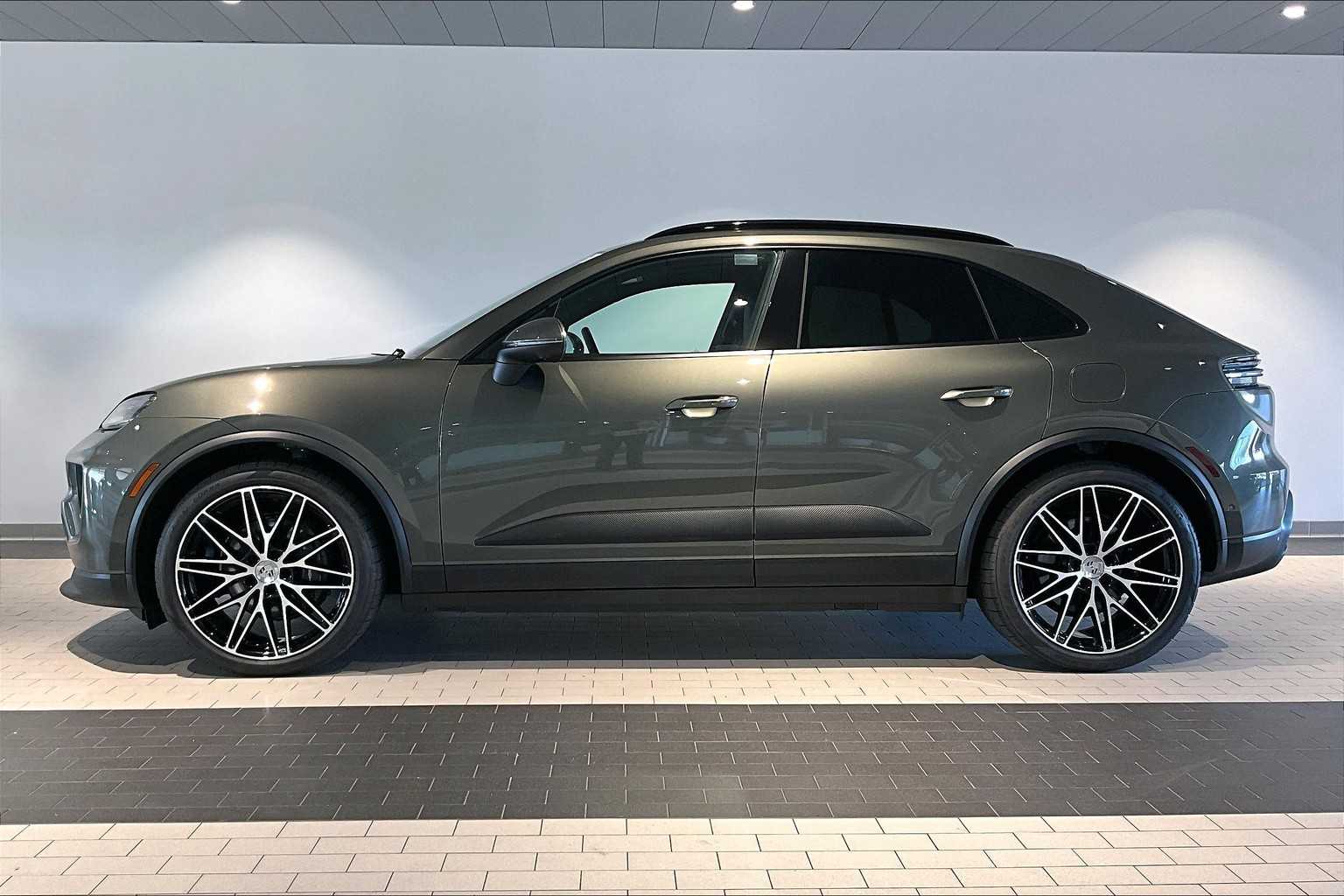 Certified 2024 Porsche Macan Base with VIN WP1AA2XA6RL000071 for sale in Sacramento, CA