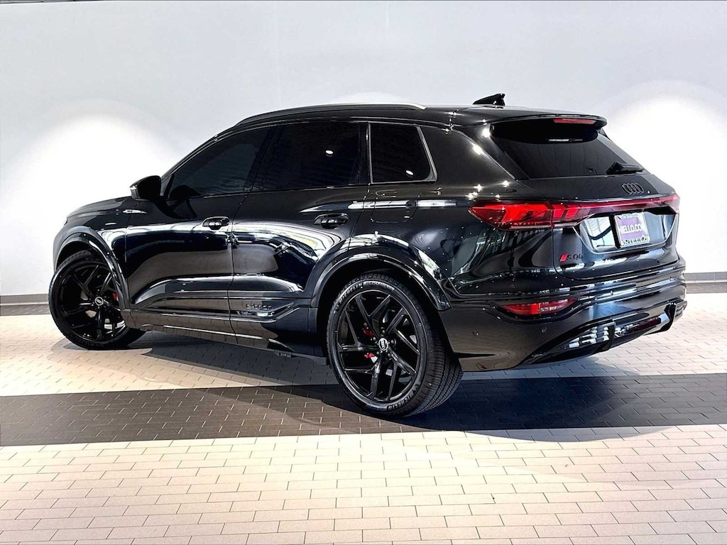 Used 2025 Audi SQ6 e-tron Prestige Quattro SUV