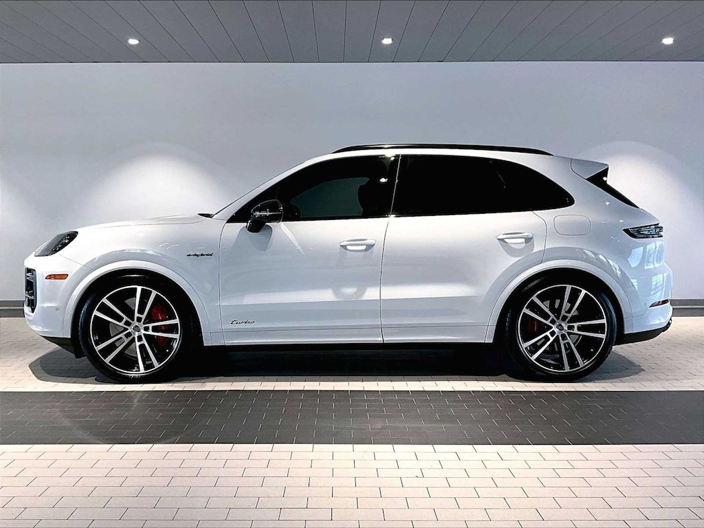 Certified 2025 Porsche Cayenne Turbo E-Hybrid AWD SUV