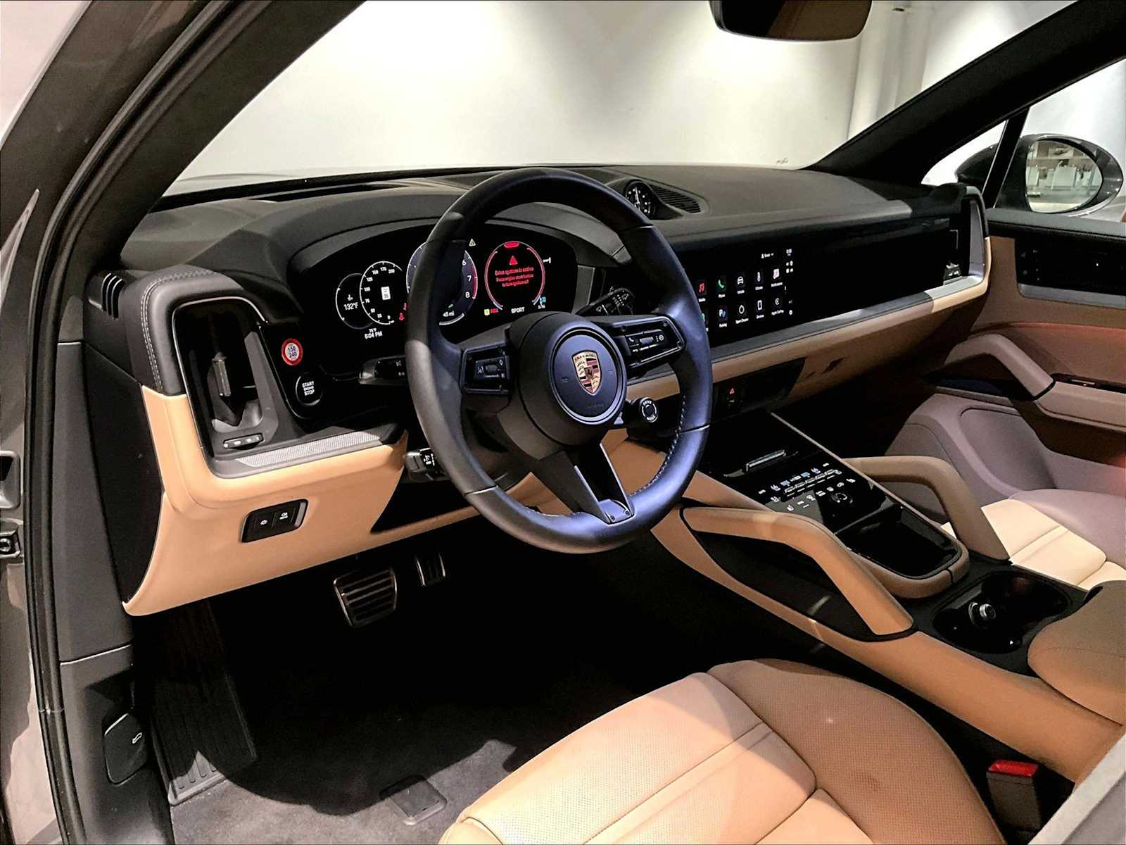 2025 Porsche Cayenne S E-Hybrid photo 4