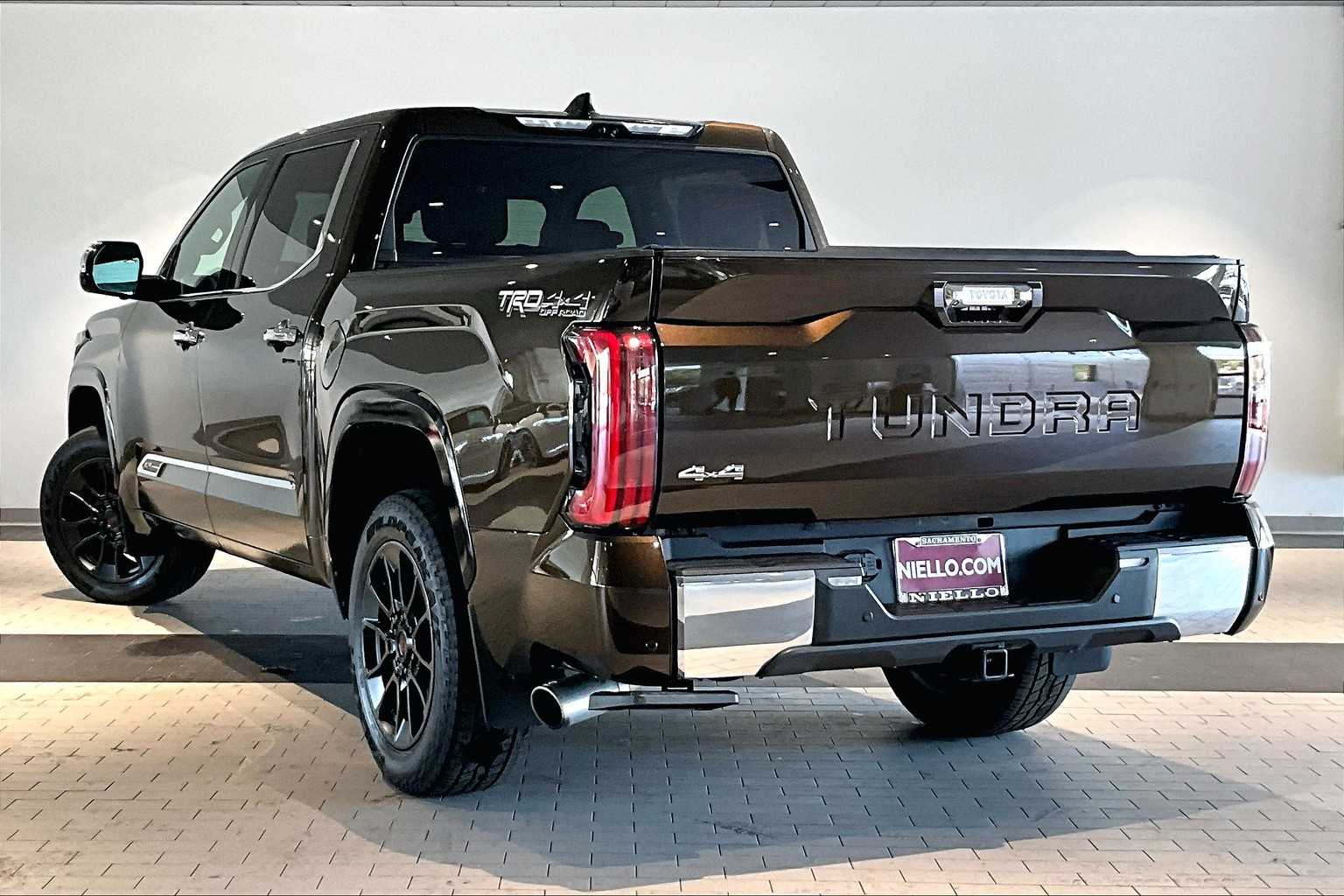 2023 Toyota Tundra 1794 Edition CrewMax photo 3