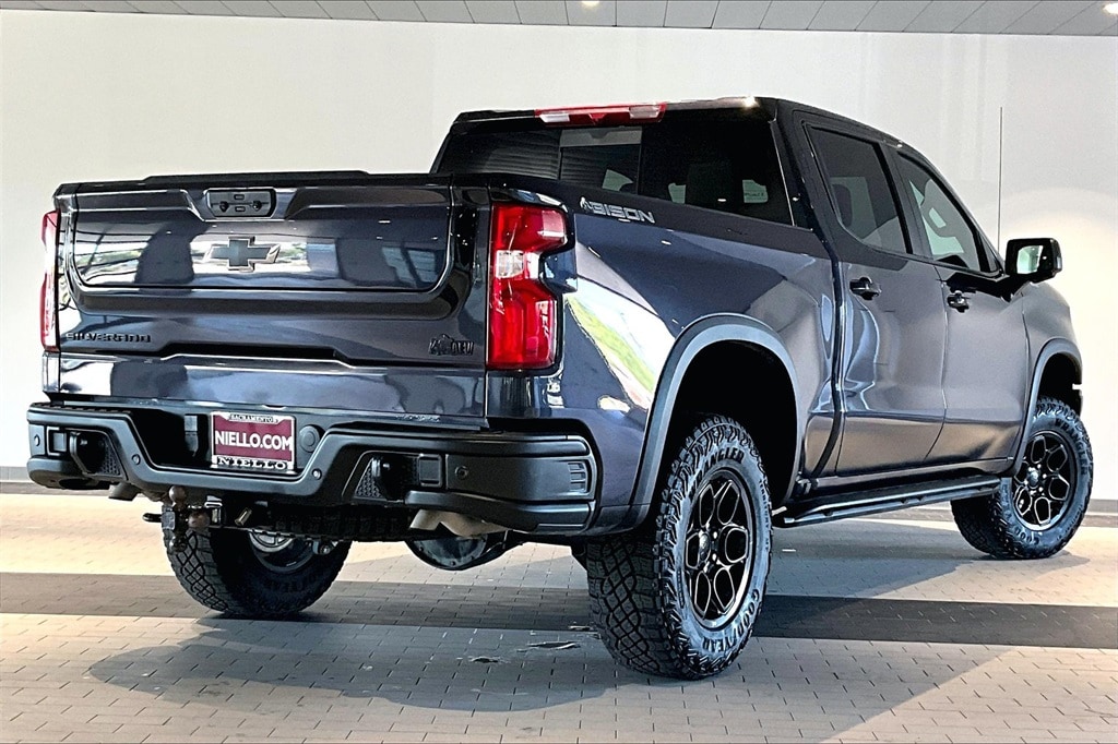 Used 2024 Chevrolet Silverado 1500 ZR2 with VIN 3GCUDHEL7RG118739 for sale in Sacramento, CA