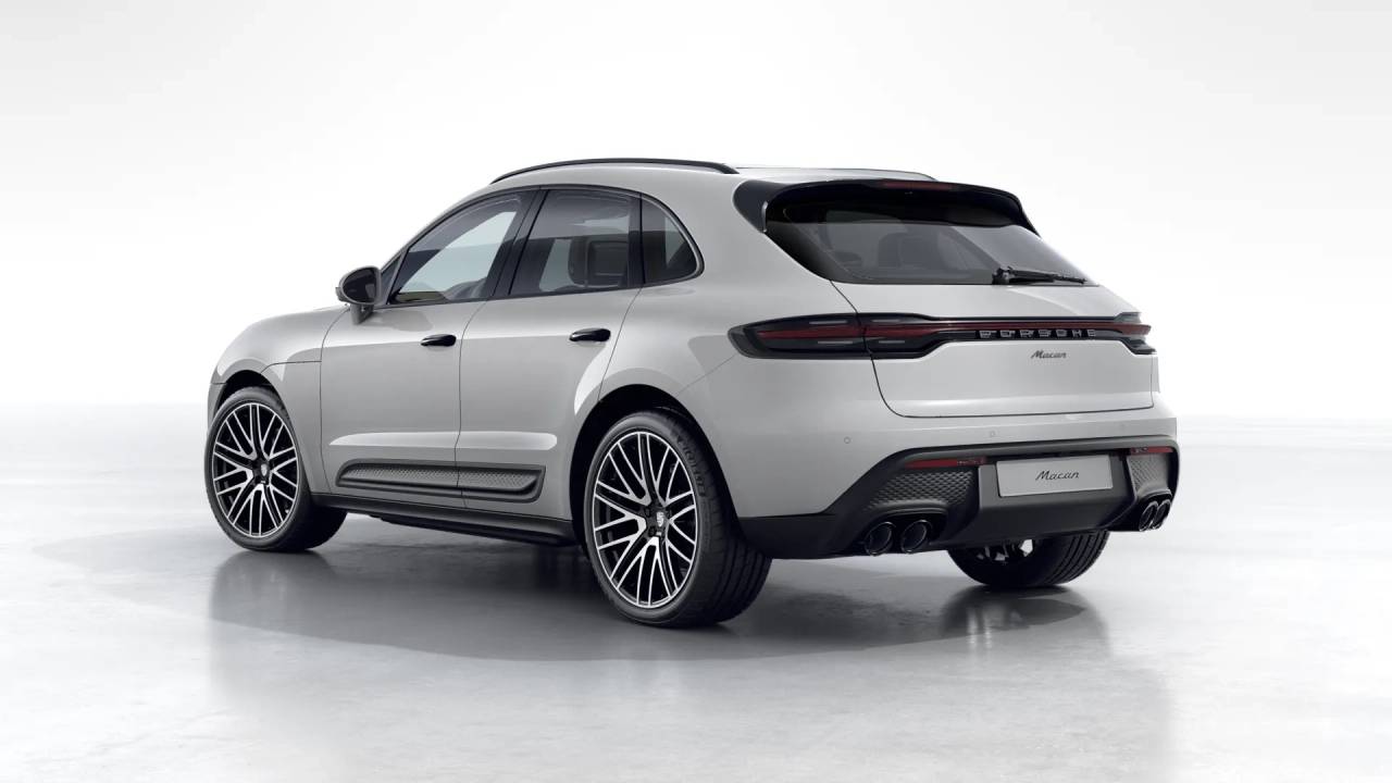 2026 Porsche Macan T photo 3