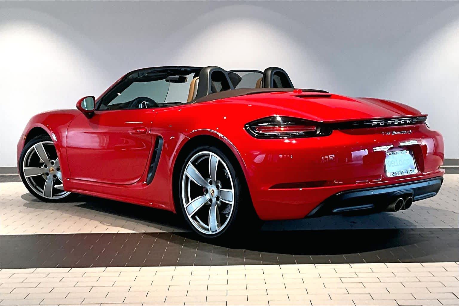 2024 Porsche Boxster S photo 3