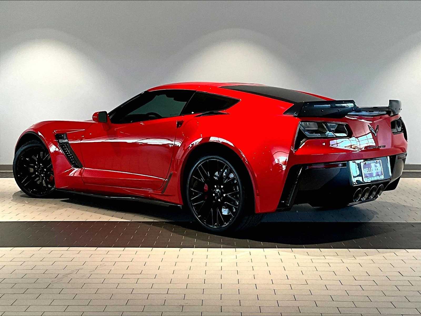 2016 Chevrolet Corvette Z06 3LZ 2dr Cpe photo 2