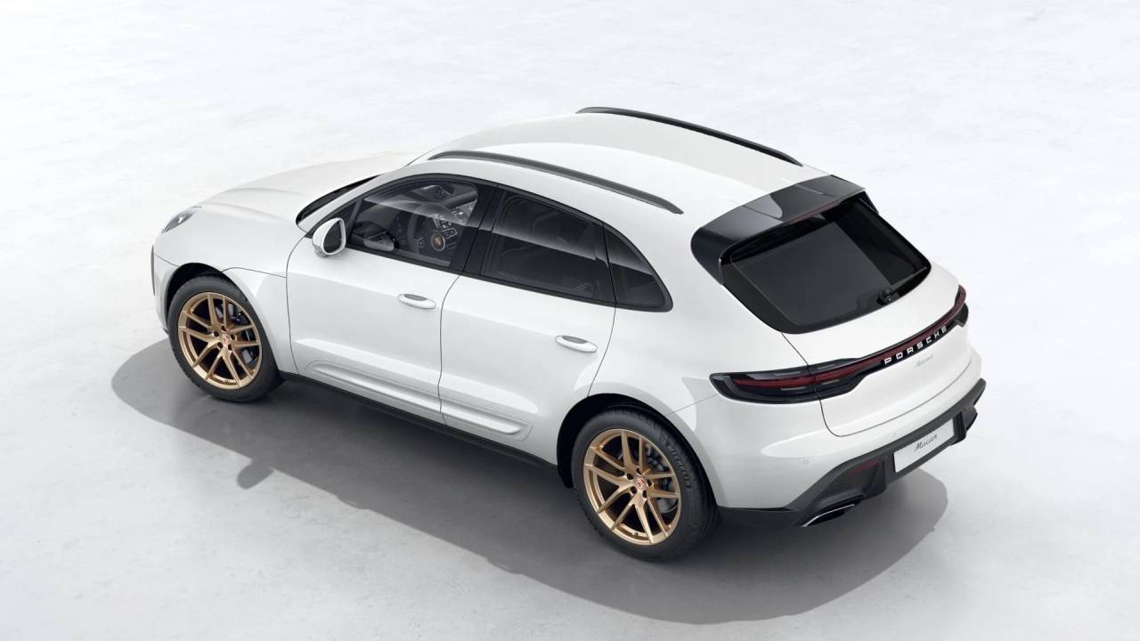 2026 Porsche Macan T photo 4