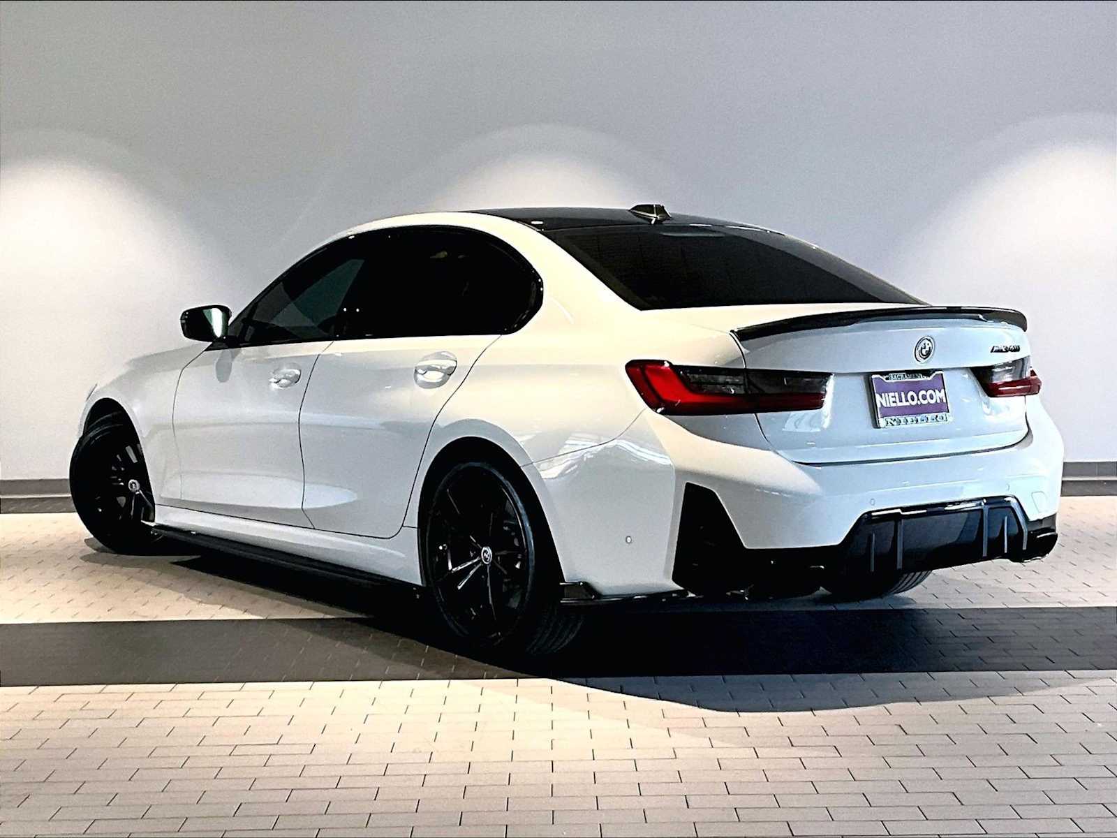 2023 Bmw M340i photo 3