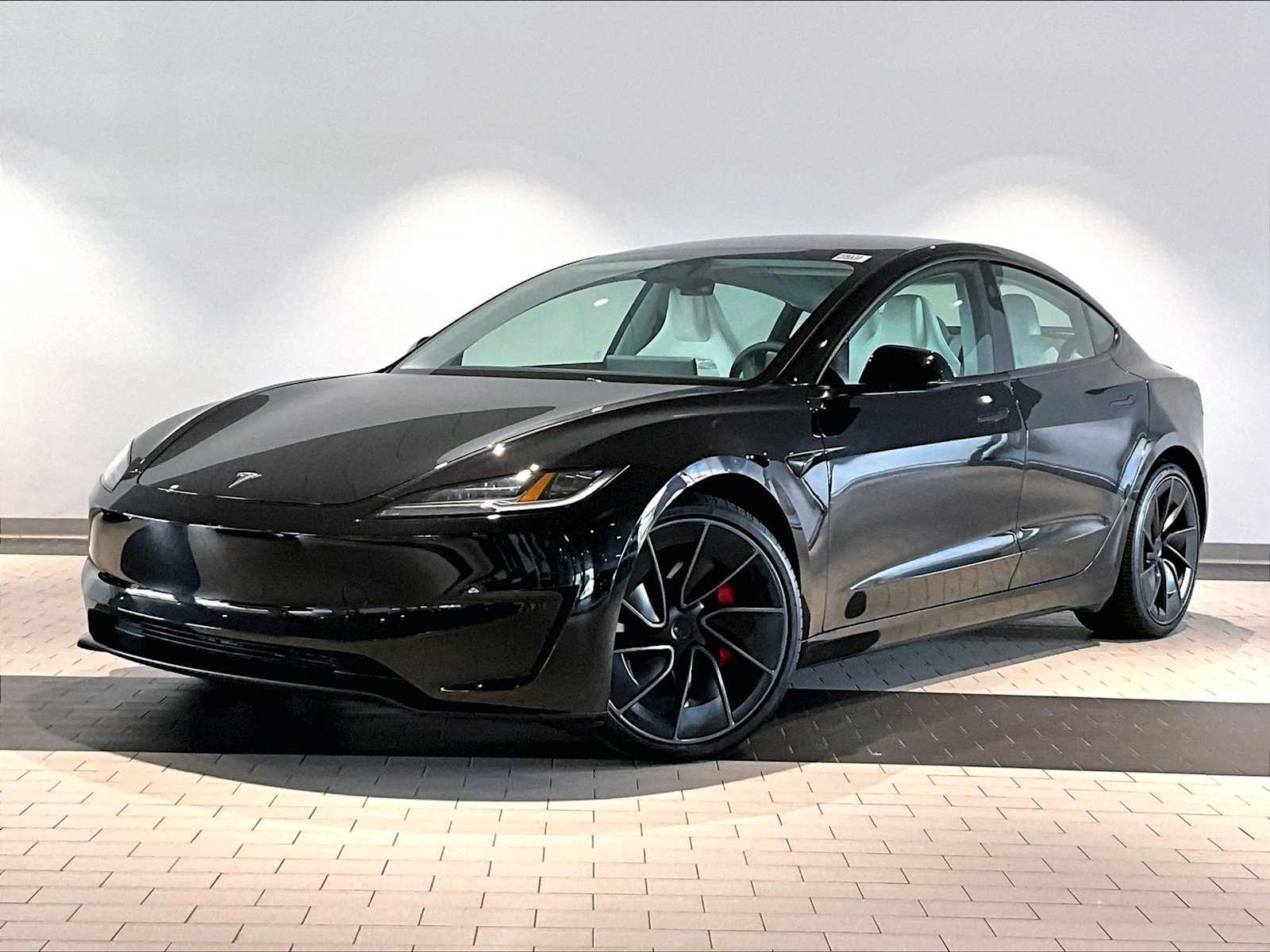 2025 Tesla Model 3 Performance's photo