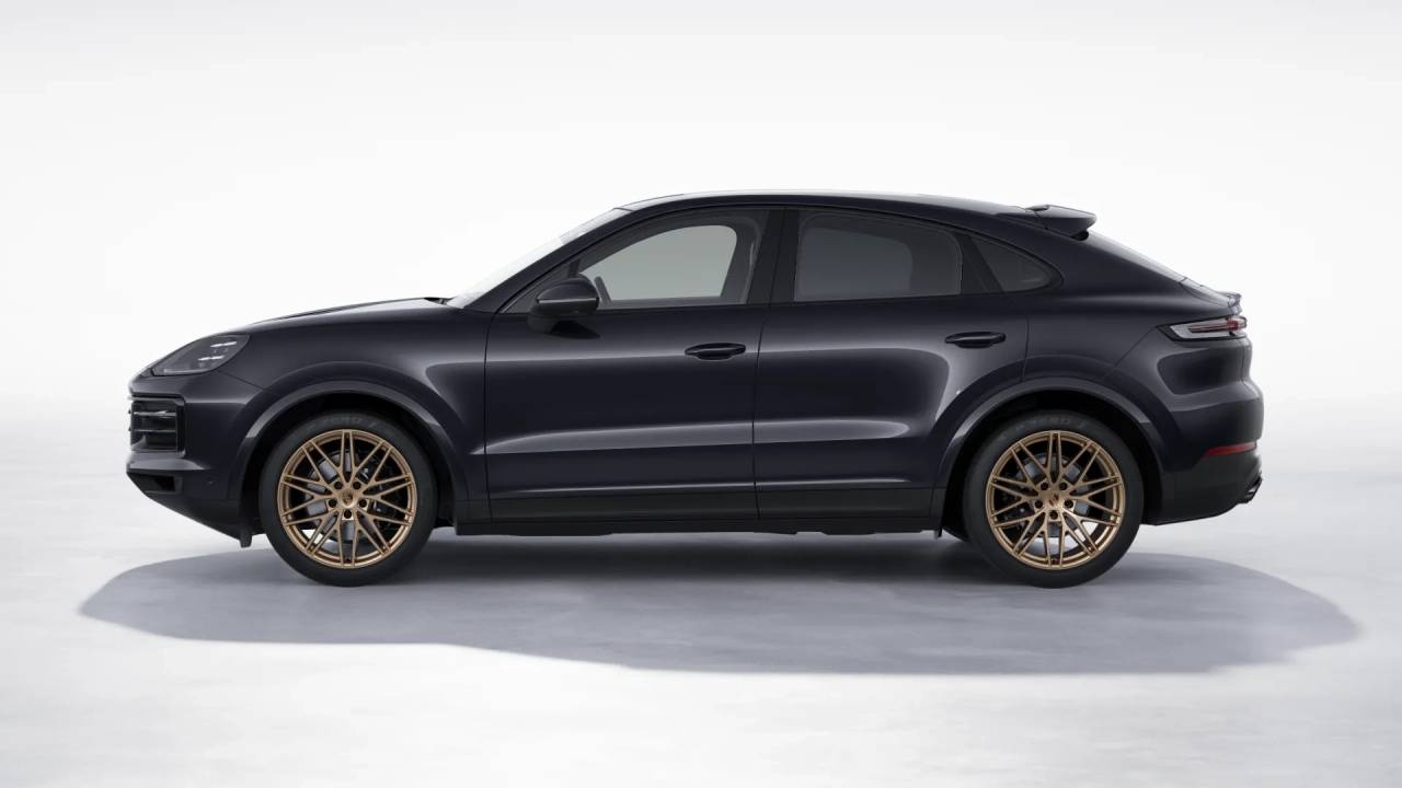 2026 Porsche Cayenne Coupe photo 2