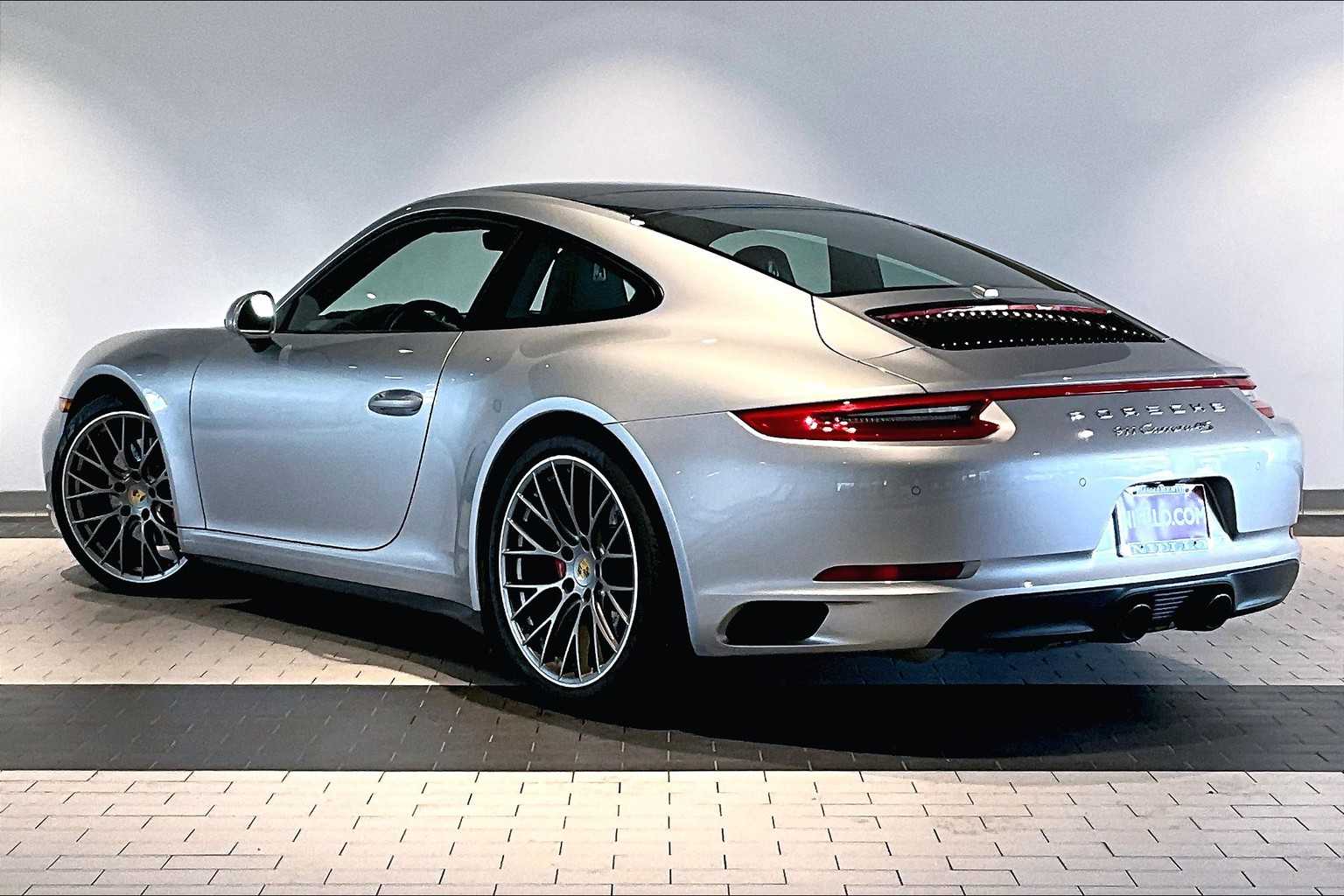 2019 Porsche 911 4S photo 3